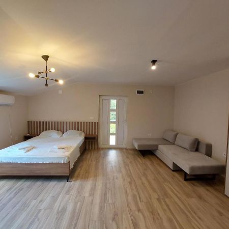 Superb Apartments Virpazar Eksteriør bilde