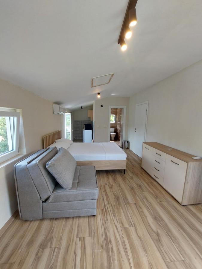 Superb Apartments Virpazar Eksteriør bilde