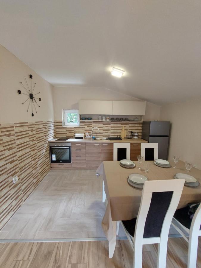 Superb Apartments Virpazar Eksteriør bilde
