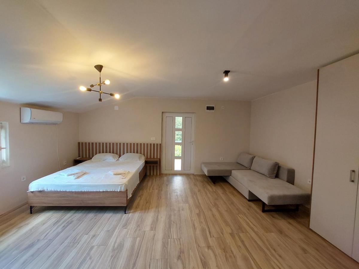 Superb Apartments Virpazar Eksteriør bilde
