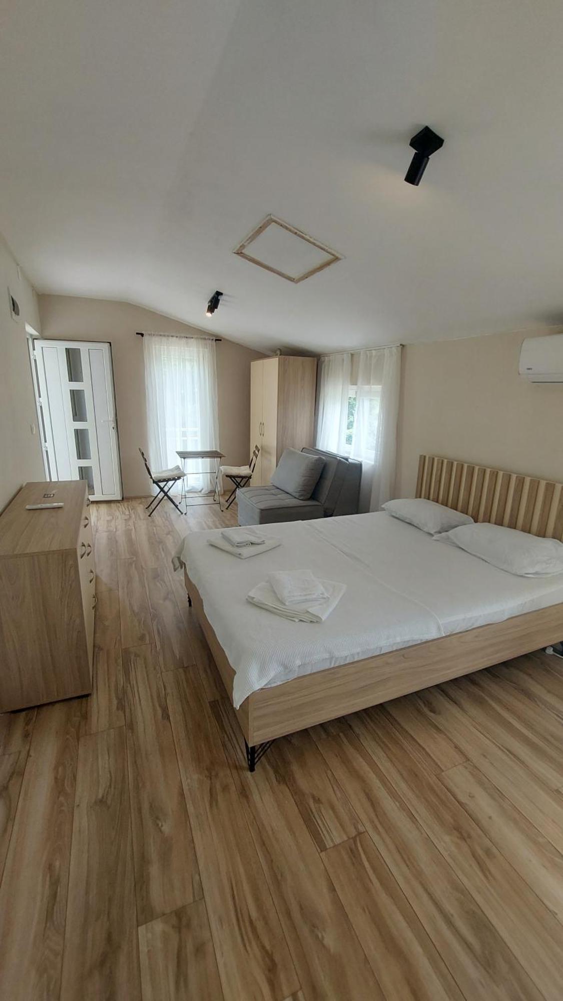 Superb Apartments Virpazar Eksteriør bilde